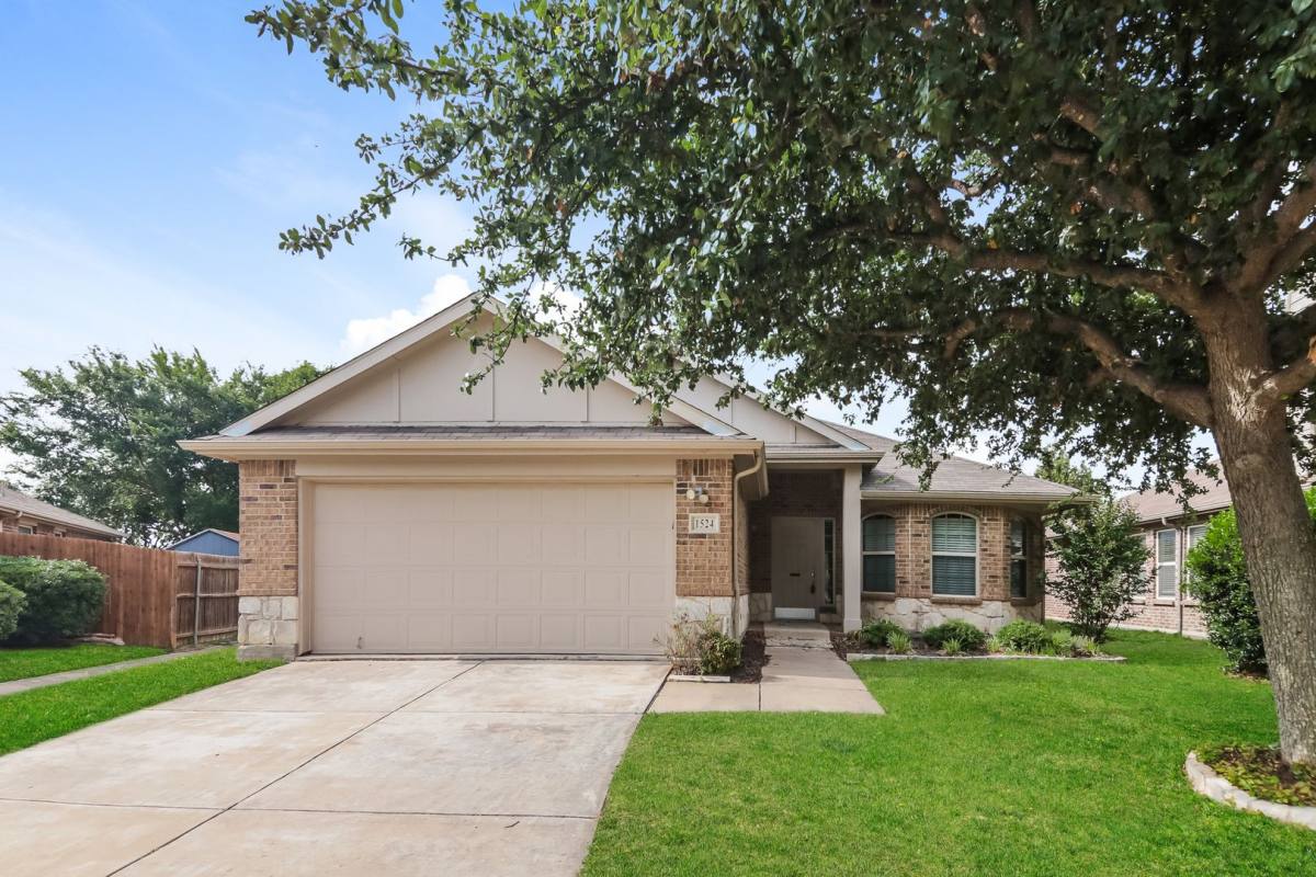 House for rent at 1524 Toucan Dr, Little Elm, TX 75068