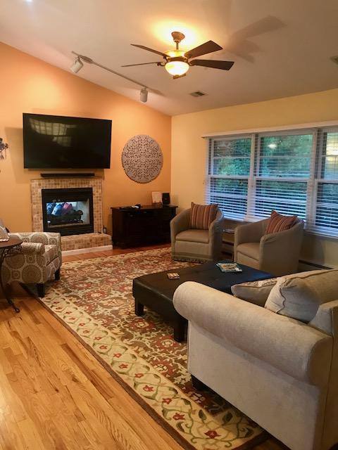 House for rent at 209 Winchester Beach Dr, Annapolis, MD 21409