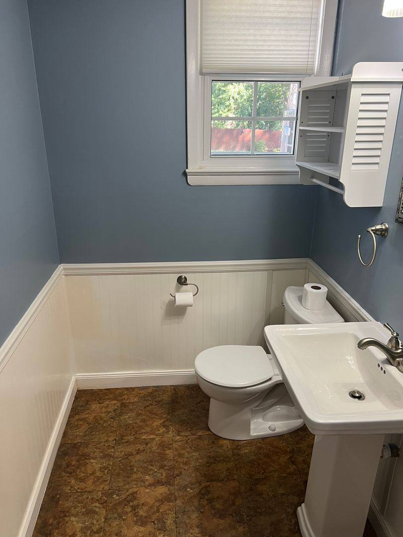 House for rent at 8407 W Blvd Dr, Alexandria, VA 22308