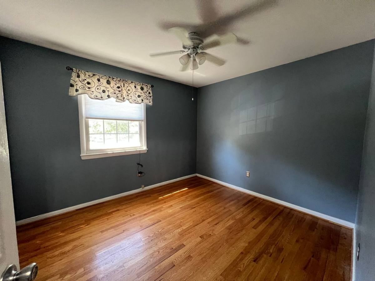 House for rent at 8407 W Blvd Dr, Alexandria, VA 22308