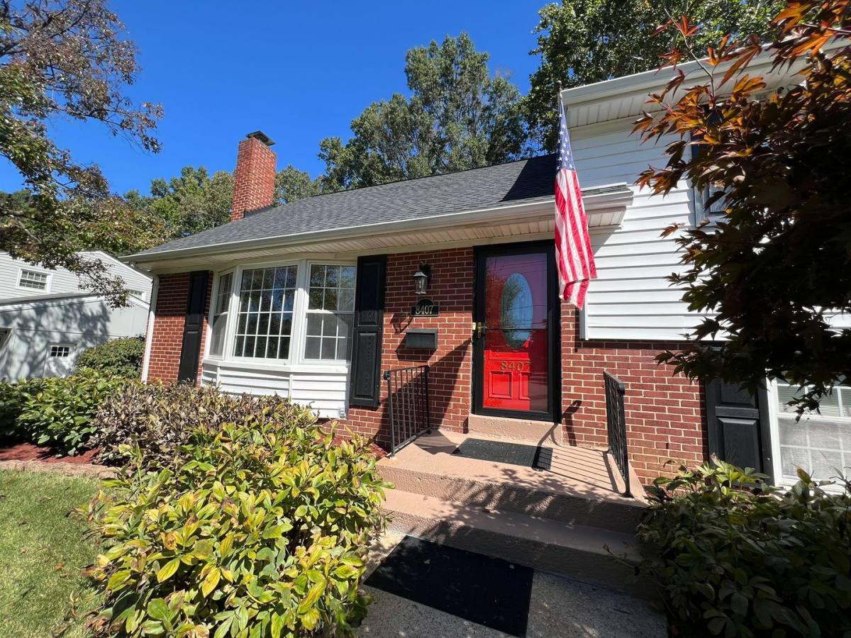 House for rent at 8407 W Blvd Dr, Alexandria, VA 22308