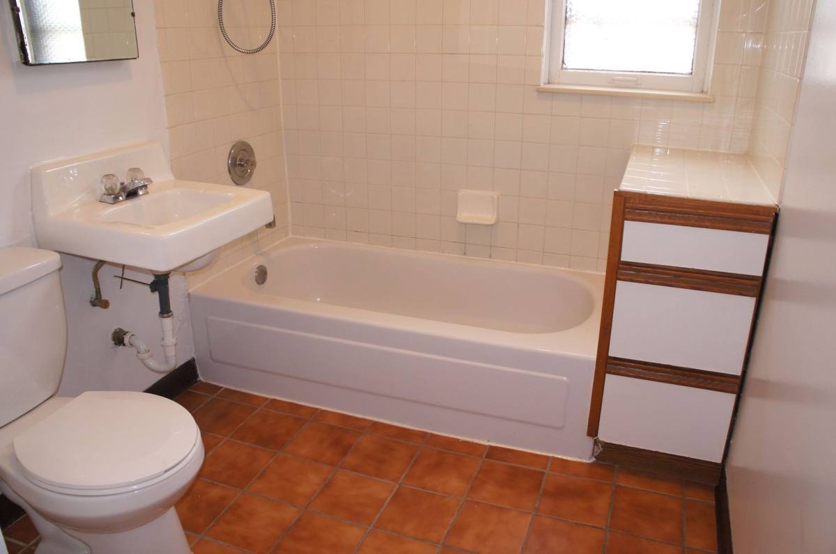 Apartment for rent at 2638-50 N Milwaukee, Chicago, IL 60647