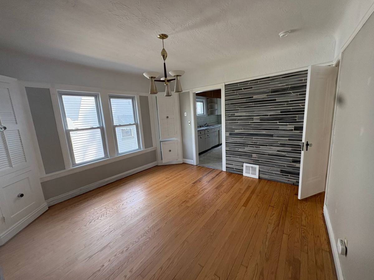 Apartment for rent at 2507 Brookview Blvd, Cleveland, OH 44134