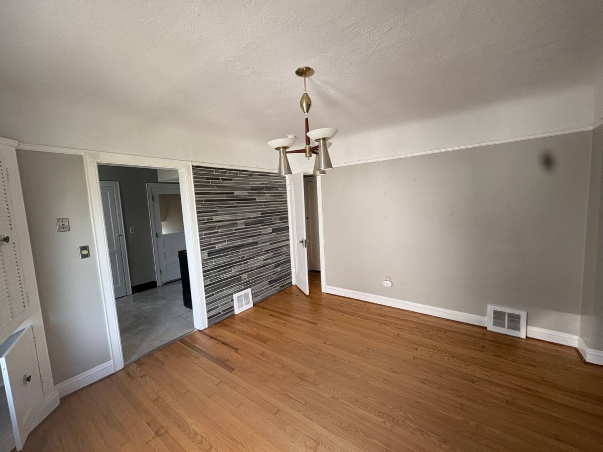 Apartment for rent at 2507 Brookview Blvd, Cleveland, OH 44134