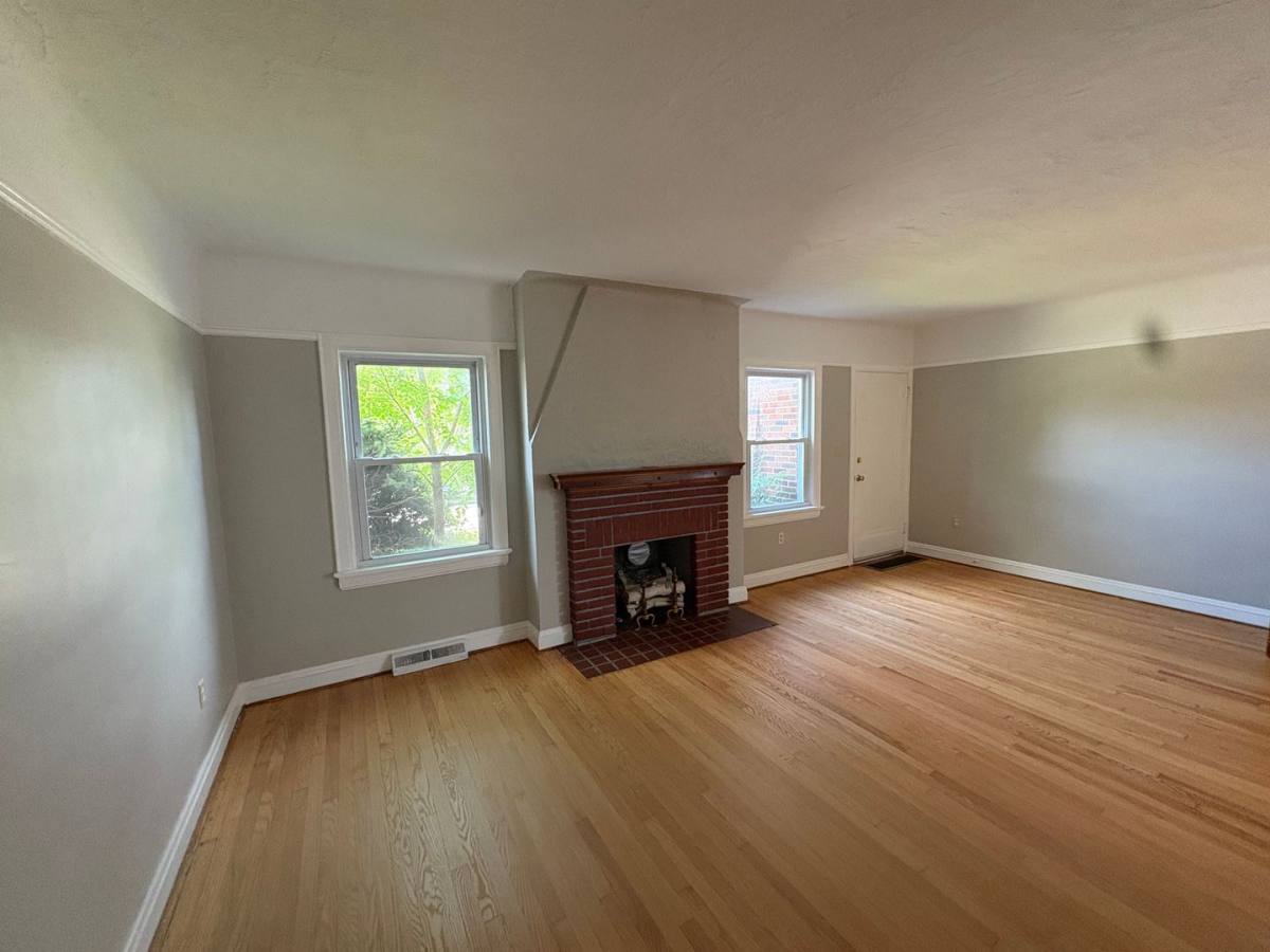 Apartment for rent at 2507 Brookview Blvd, Cleveland, OH 44134