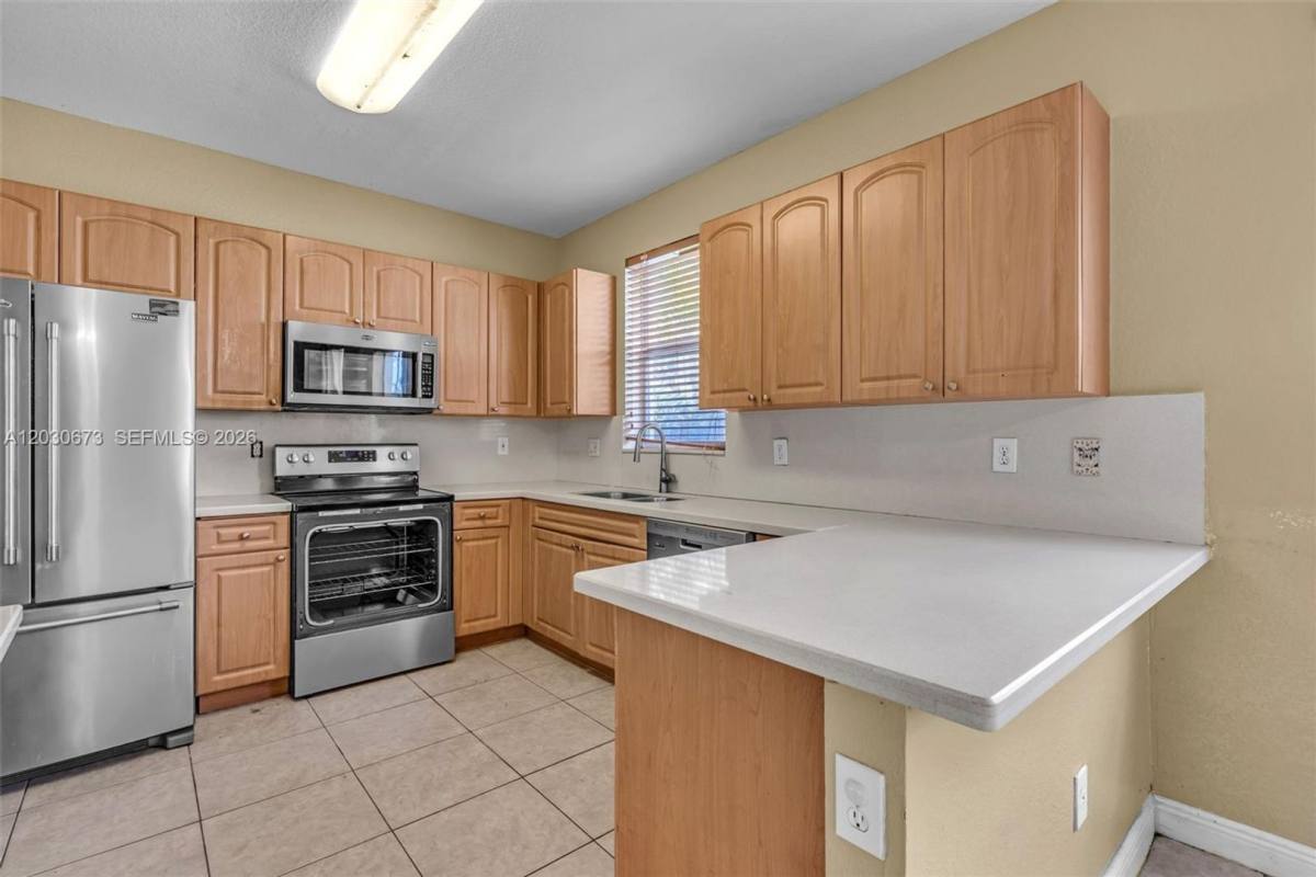 House for rent at 5149 SW 137th Ave, Hollywood, FL 33027