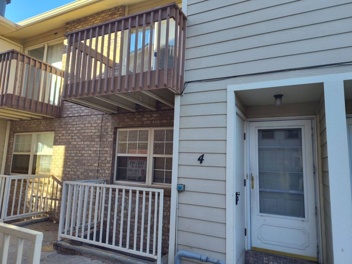 Townhouse for rent at 1865 Terry St #4, Longmont, CO 80501