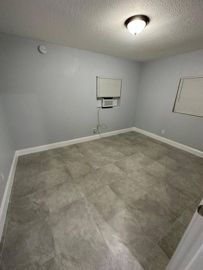 House for rent at 2511 Market St, Jacksonville, FL 32206