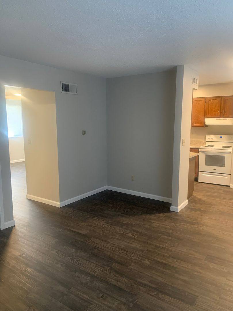 Apartment for rent at 305 Pine St, Edwardsville, IL 62025