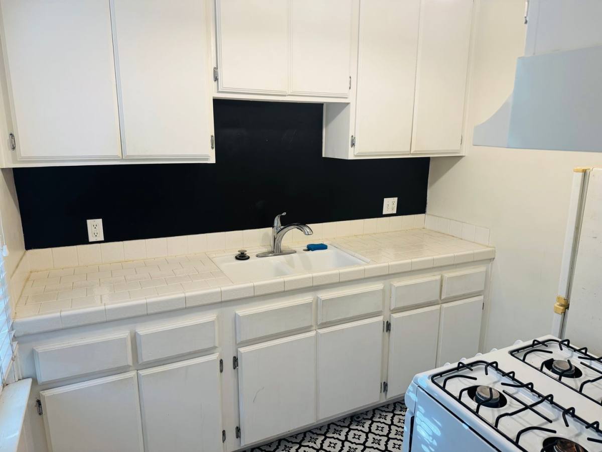 Apartment for rent at 2202-2230 E Lowena Dr, Long Beach, CA 90803