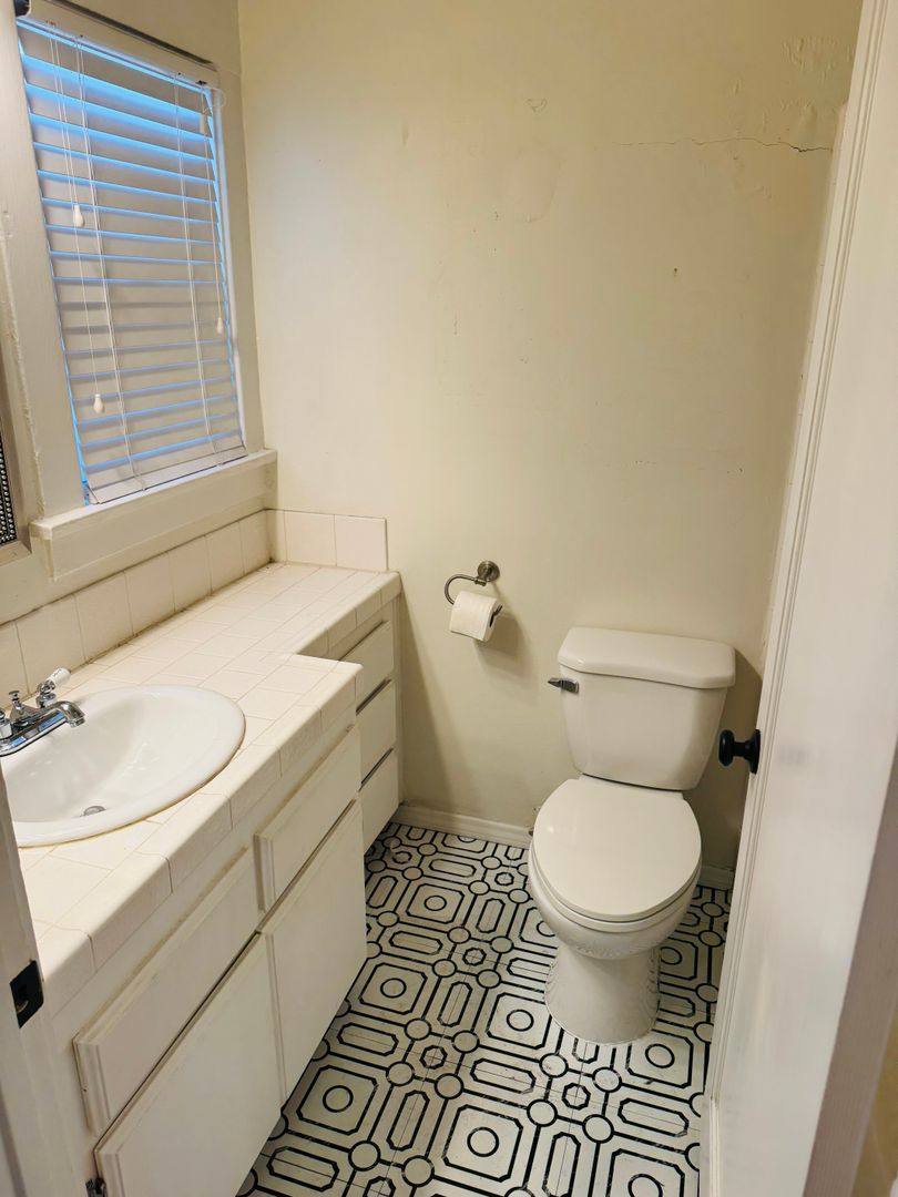 Apartment for rent at 2202-2230 E Lowena Dr, Long Beach, CA 90803