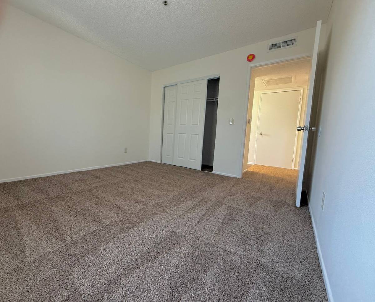 Apartment for rent at 31657 Ridge Route Rd, Castaic, CA 91384