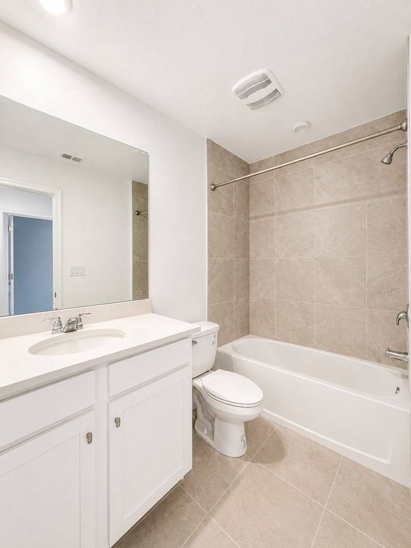 Townhouse for rent at 1043 Spring Palm Loop, Orlando, FL 32828