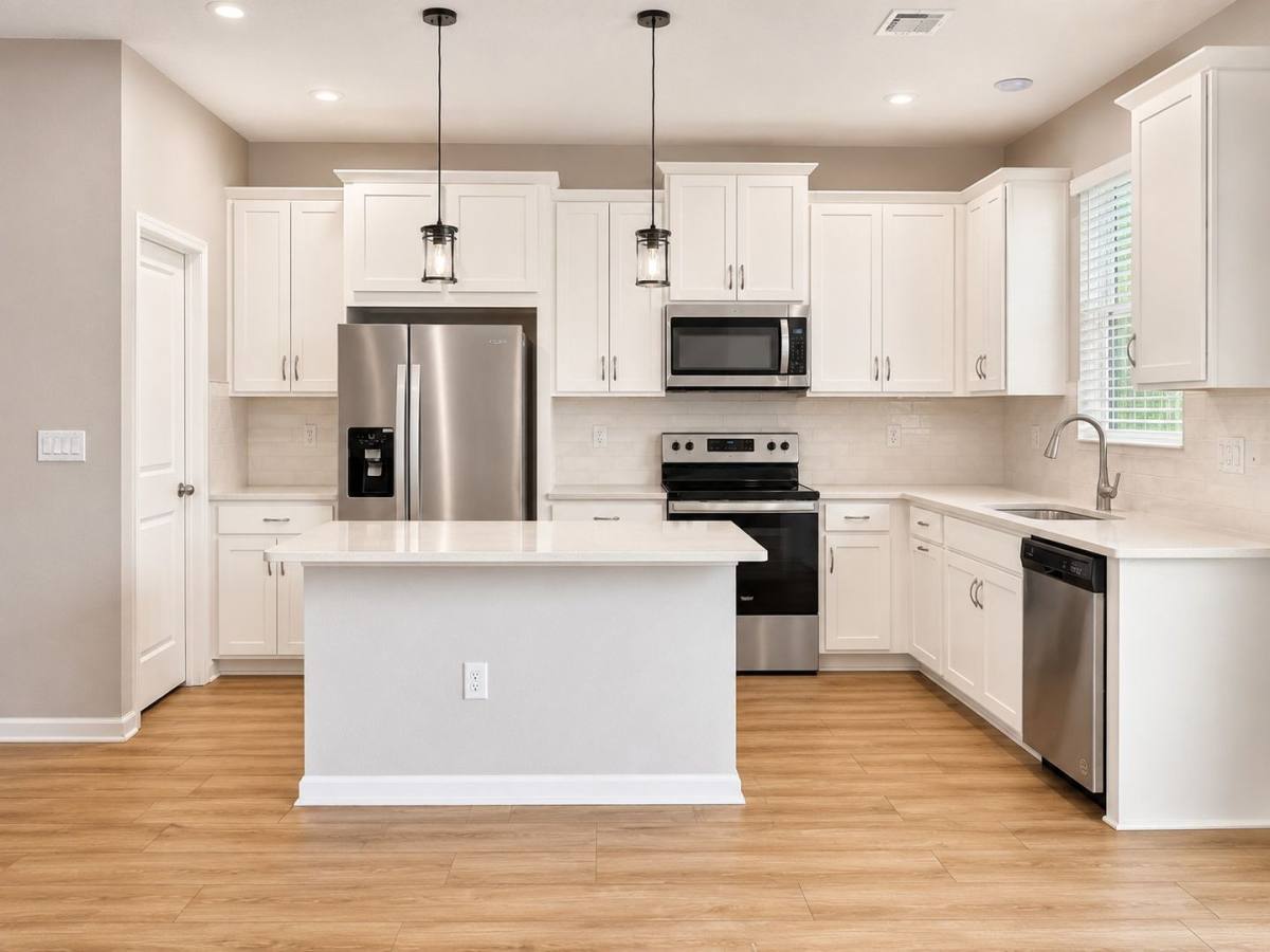Townhouse for rent at 1043 Spring Palm Loop, Orlando, FL 32828