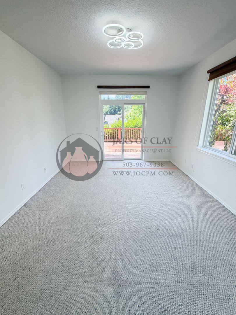 House for rent at 522 Inverness Dr SE, Salem, OR 97306