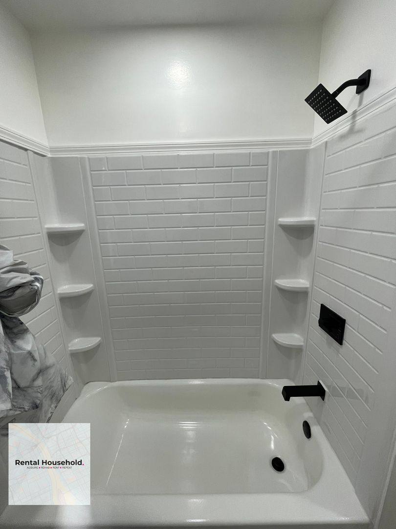 House for rent at 15663 Carlisle St, Detroit, MI 48205