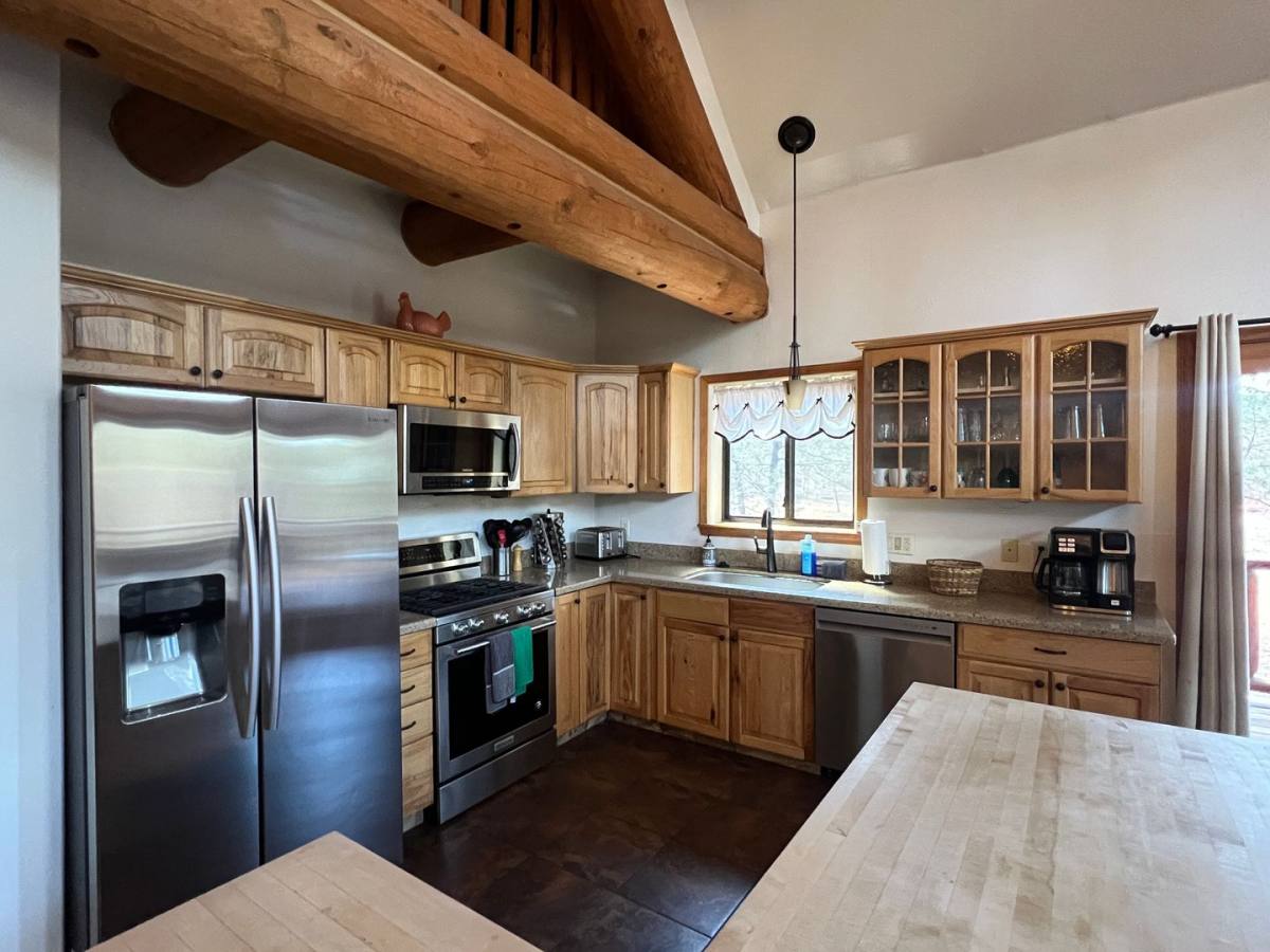 House for rent at 1173 W Dr, Lakeside, AZ 85929