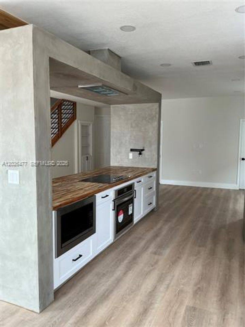 House for rent at 3761 NE 10th St, Homestead, FL 33033