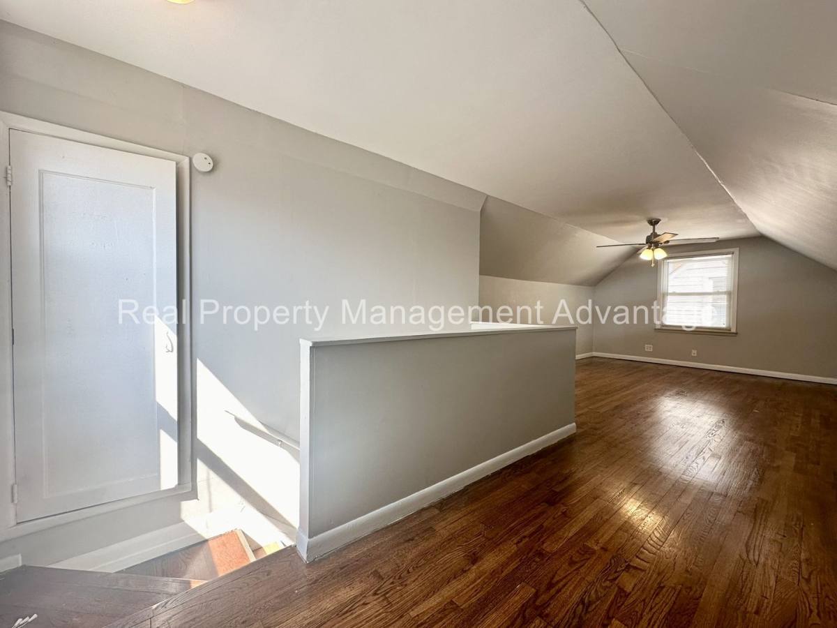 House for rent at 18731 Meier St, Roseville, MI 48066