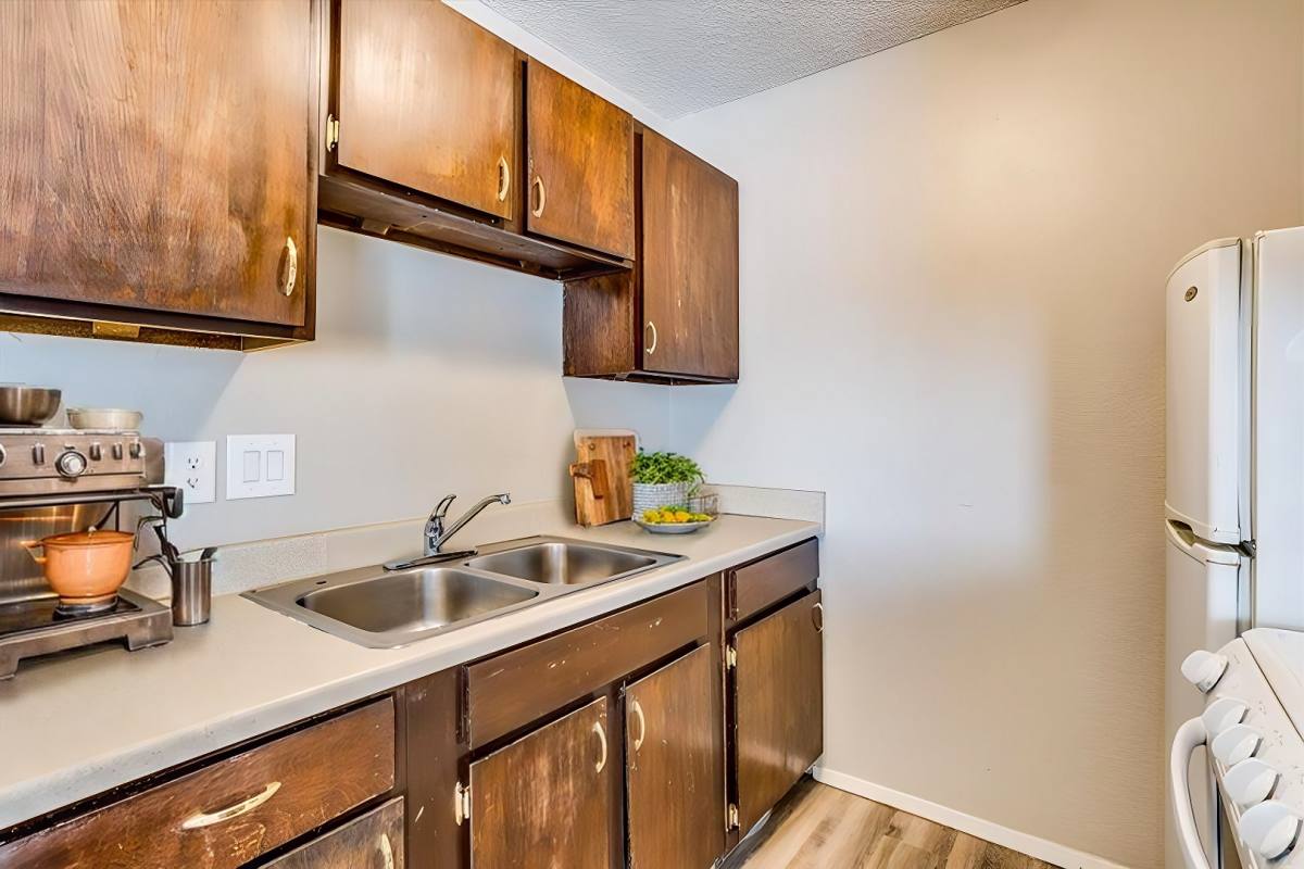 Apartment for rent at 1111 N Market, Wichita, KS 67214