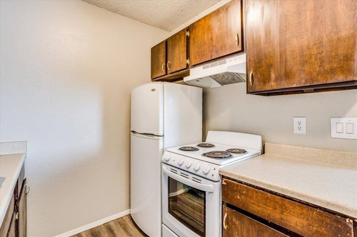 Apartment for rent at 1111 N Market, Wichita, KS 67214