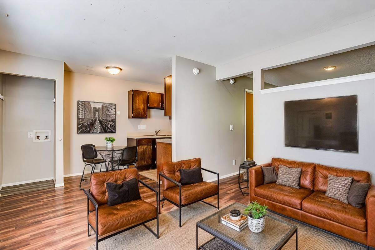 Apartment for rent at 1111 N Market, Wichita, KS 67214