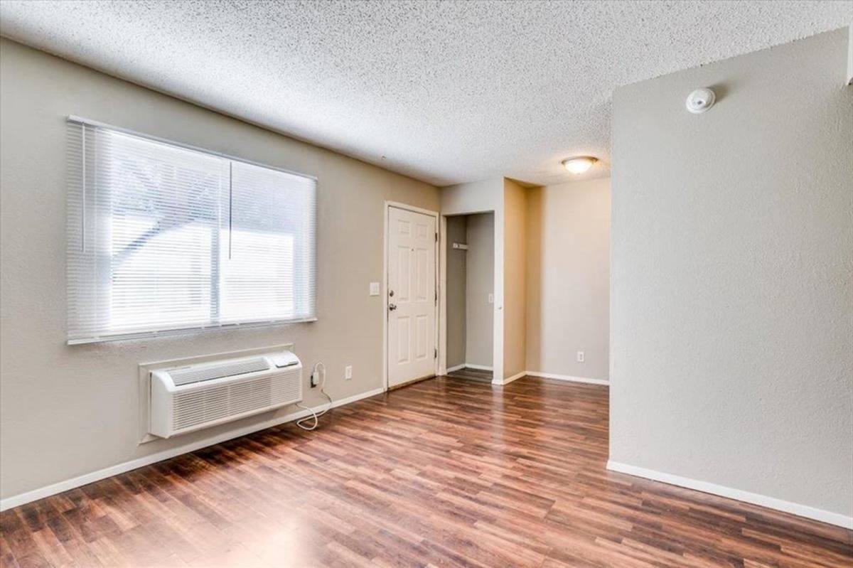 Apartment for rent at 1111 N Market, Wichita, KS 67214