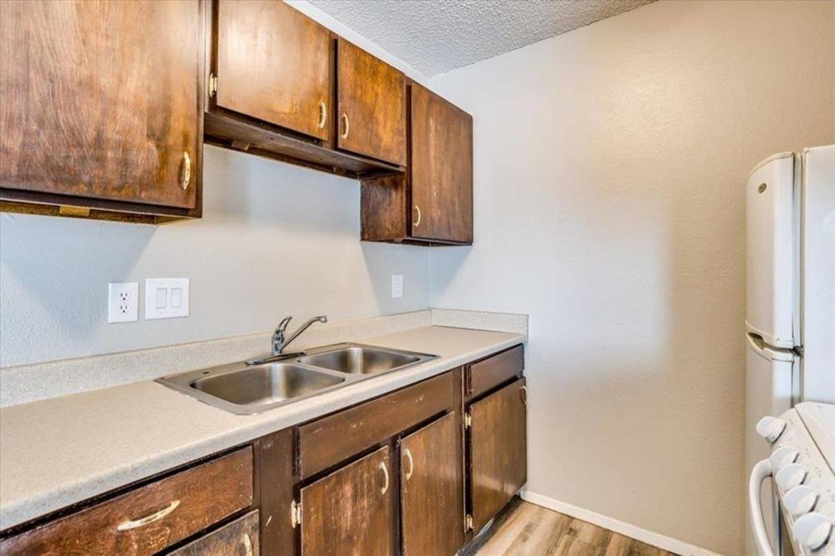 Apartment for rent at 1111 N Market, Wichita, KS 67214