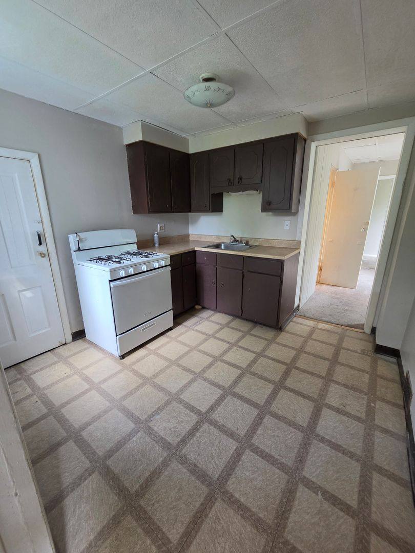 Apartment for rent at 519-521 E 6th St, Erie, PA 16507