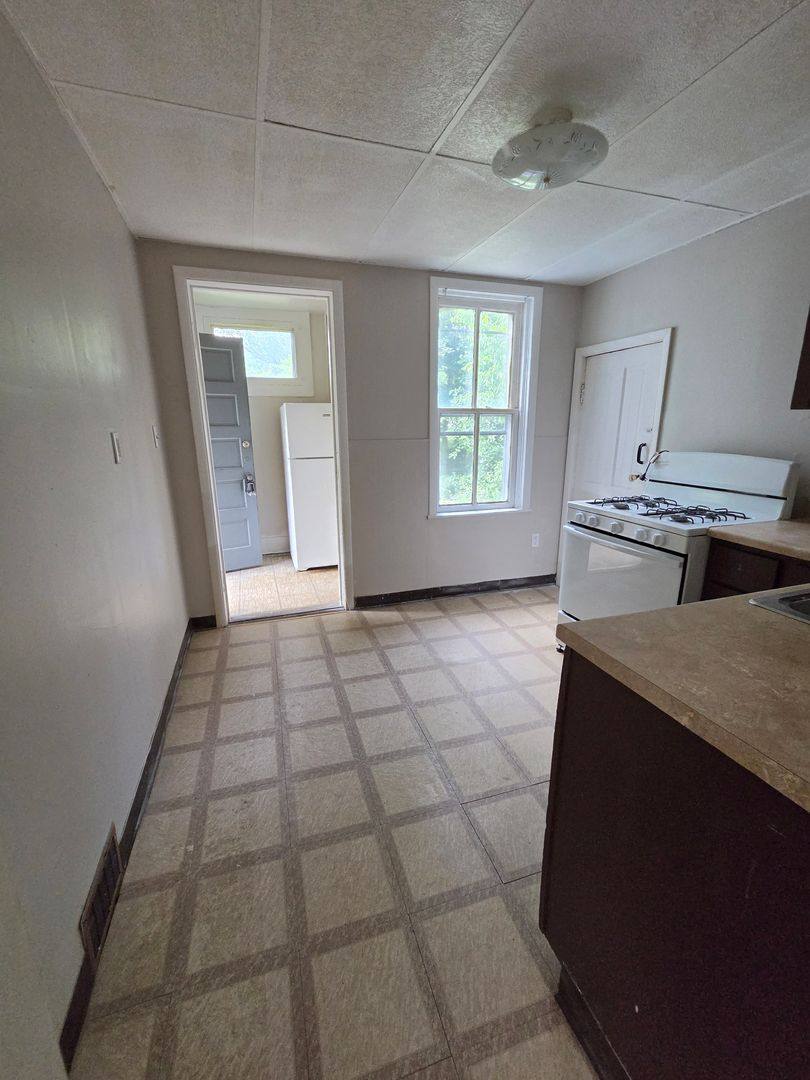 Apartment for rent at 519-521 E 6th St, Erie, PA 16507
