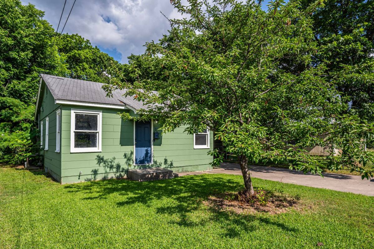 House for rent at 808 H NW, Ardmore, OK 73401