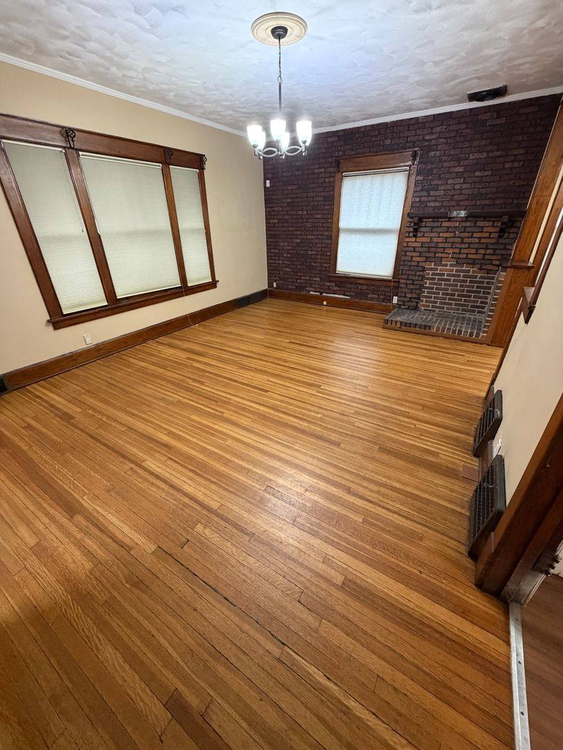 House for rent at 1168 11th St, Des Moines, IA 50314