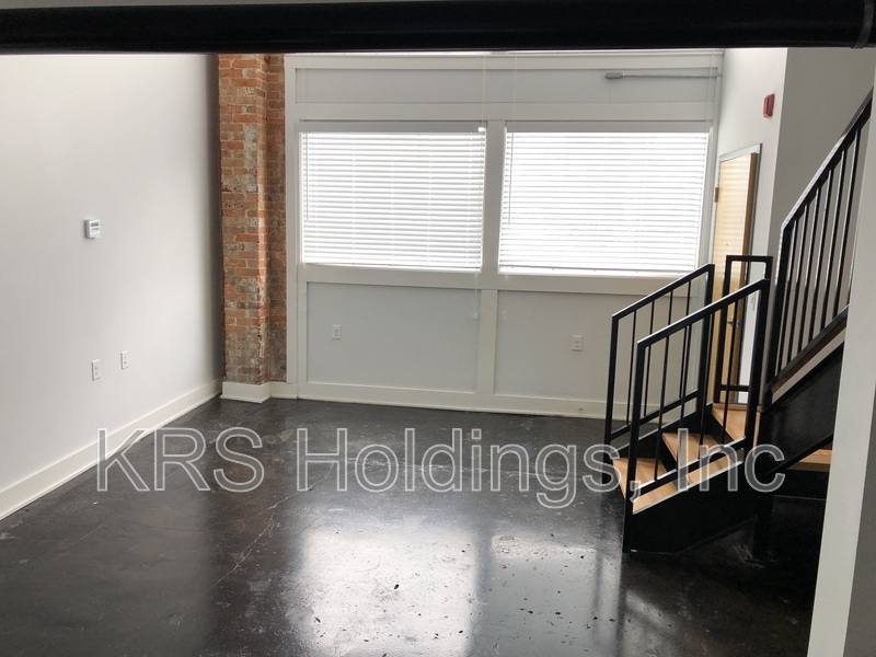 Apartment for rent at 225 N Water St, Elizabeth City, NC 27909