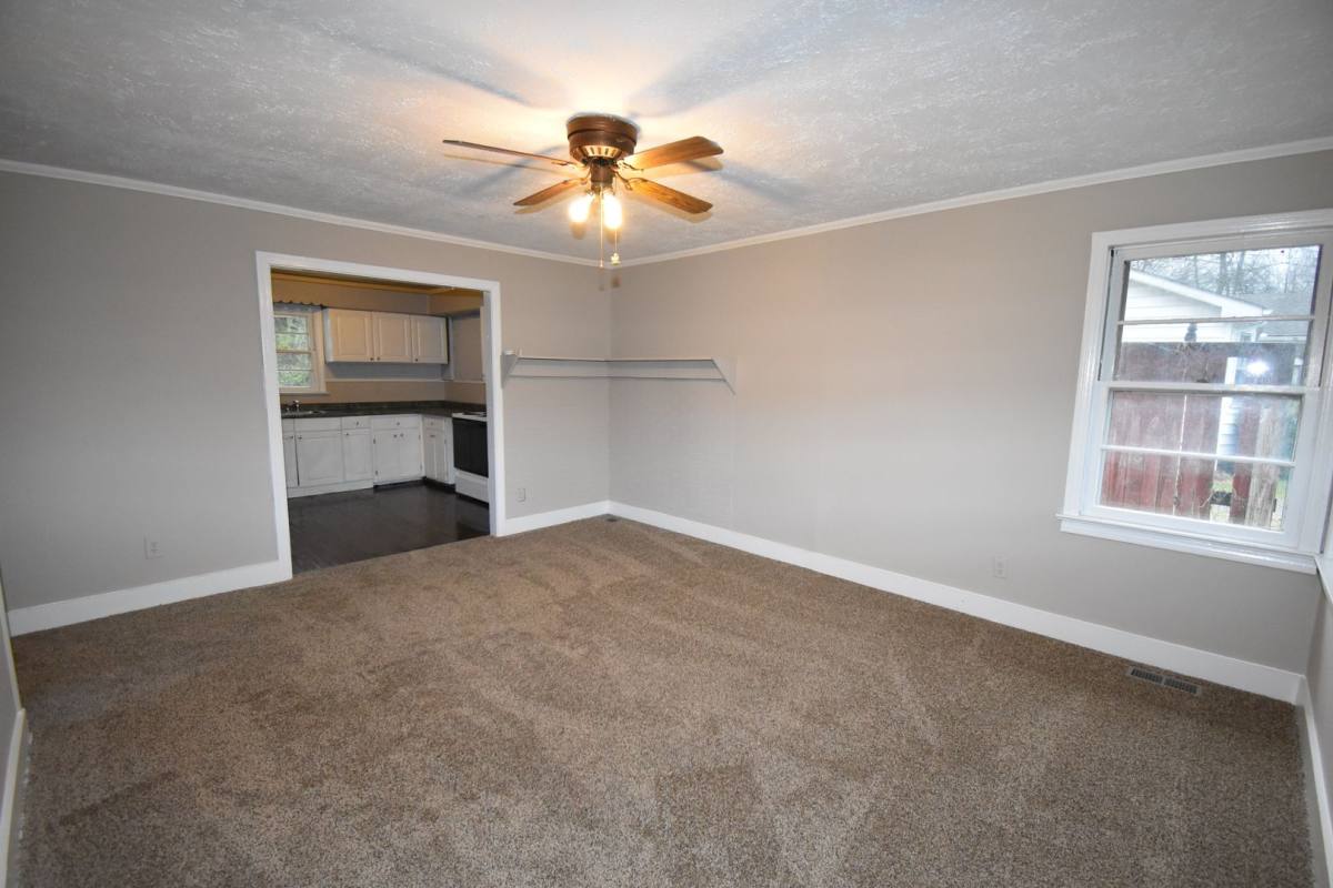 House for rent at 141 W Rossview Rd, Clarksville, TN 37040