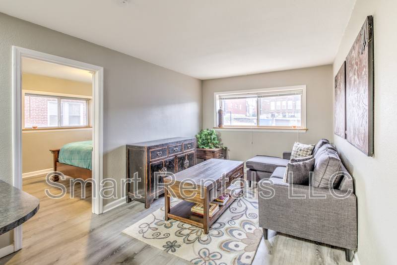 Apartment for rent at 3850 Park Ave, Saint Louis, MO 63110
