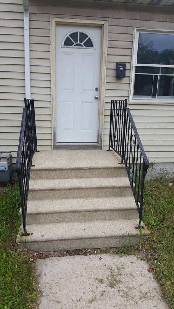 Apartment for rent at 1539 E Mason St, Green Bay, WI 54302