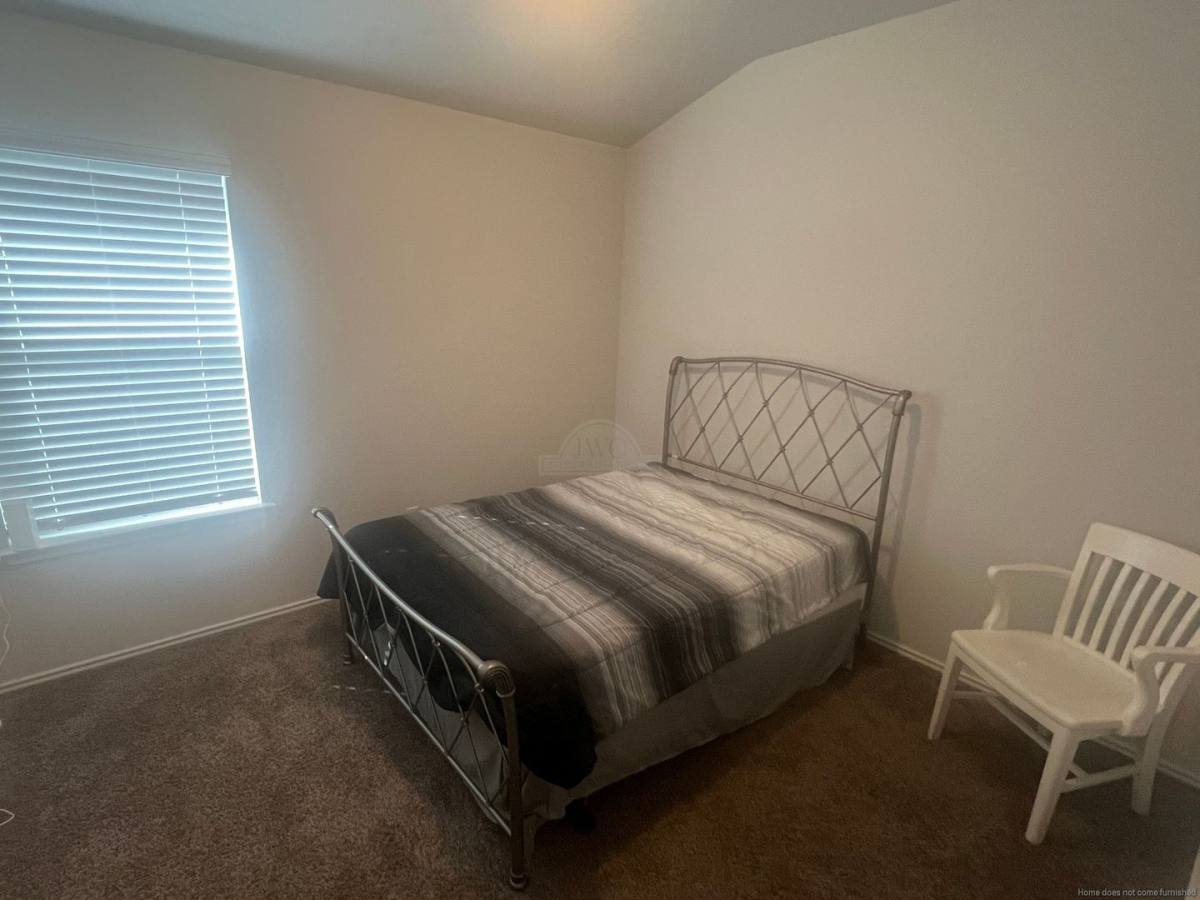 House for rent at 104 Green Jay Dr, Jarrell, TX 76537