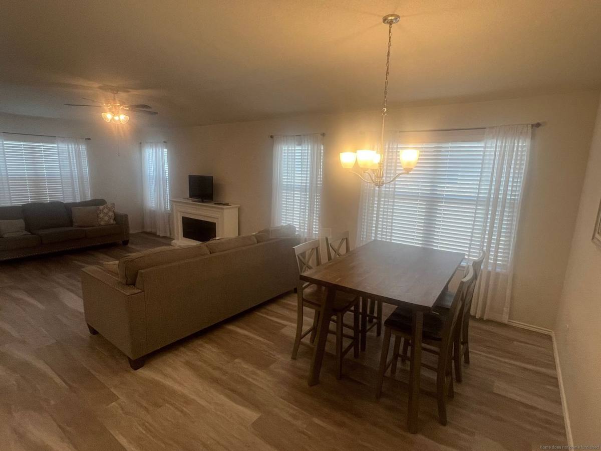 House for rent at 104 Green Jay Dr, Jarrell, TX 76537