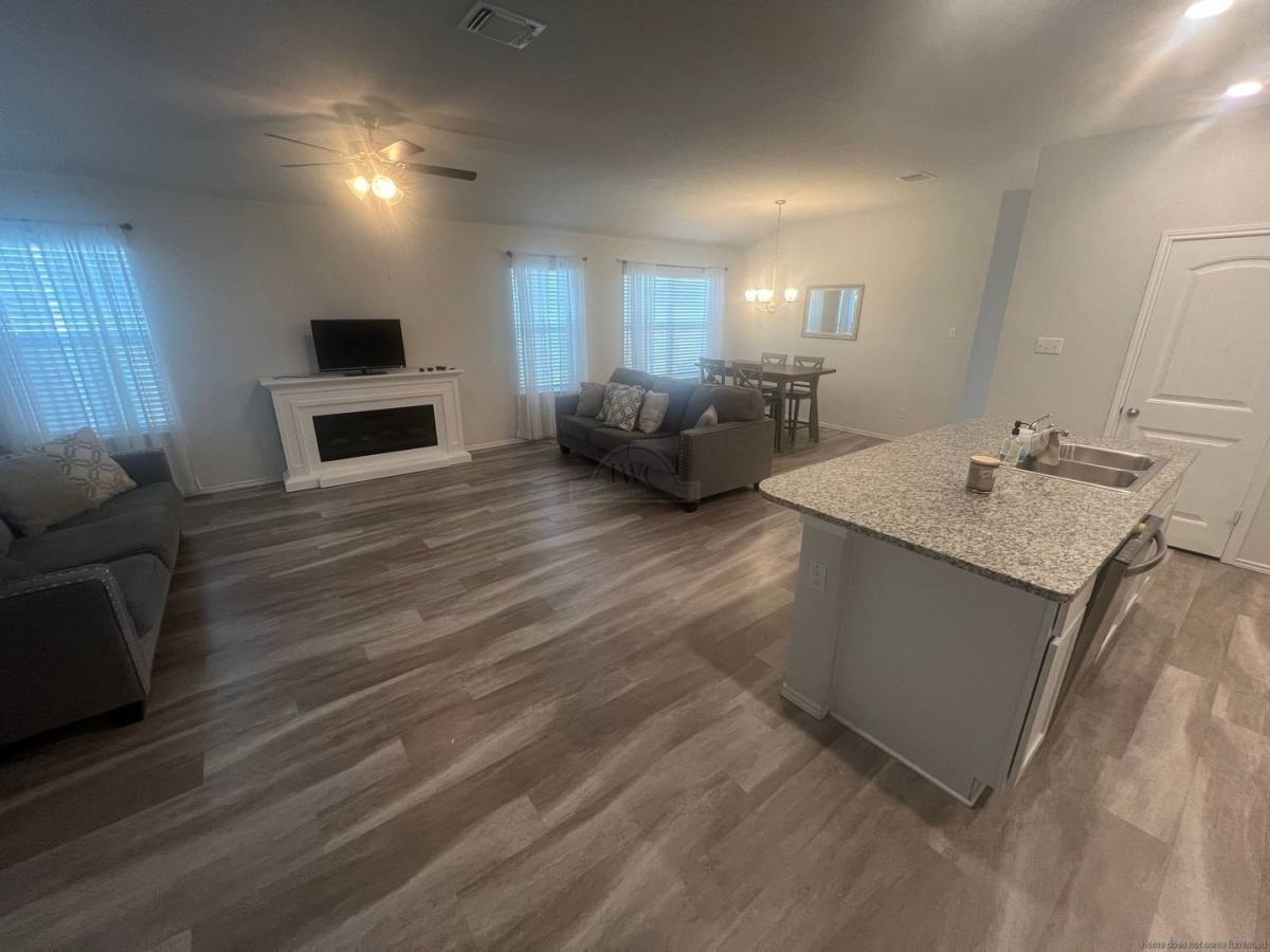 House for rent at 104 Green Jay Dr, Jarrell, TX 76537