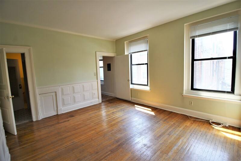 Apartment for rent at 920 St Paul #2R, Baltimore, MD 21202
