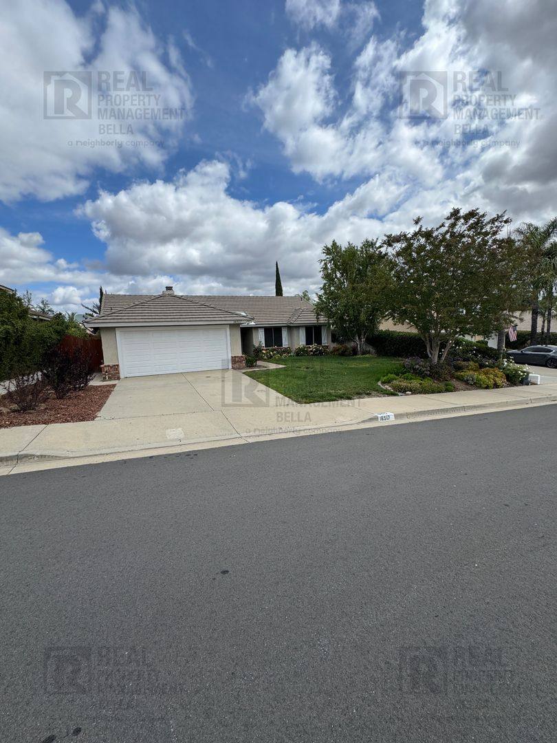 House for rent at 16517 Mountain St, Lake Elsinore, CA 92530