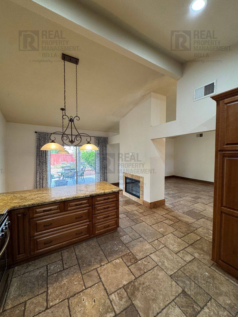 House for rent at 16517 Mountain St, Lake Elsinore, CA 92530
