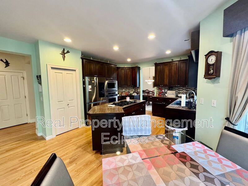 House for rent at 17617 32nd Ave SE, Bothell, WA 98012