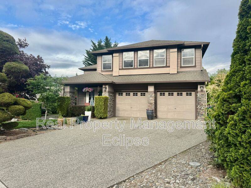 House for rent at 17617 32nd Ave SE, Bothell, WA 98012