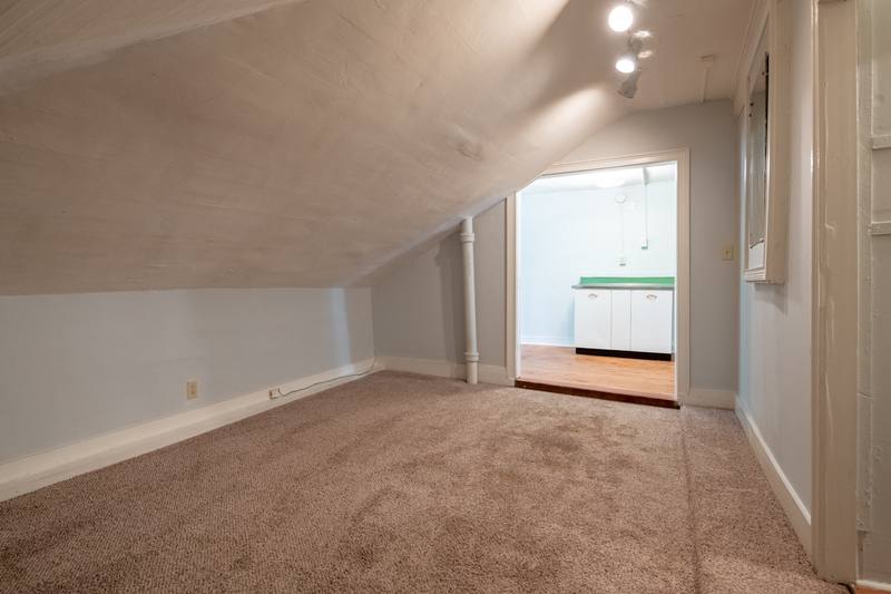 Apartment for rent at 706 Chickamauga Ave #14, Knoxville, TN 37917