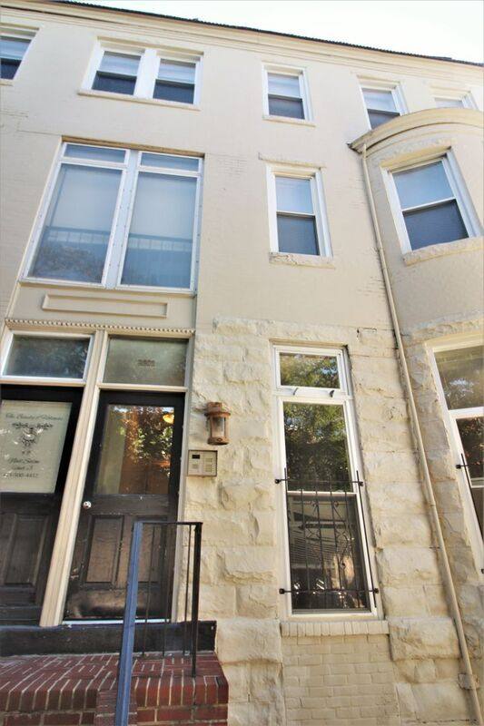Apartment for rent at 2501 Maryland Ave #6, Baltimore, MD 21218