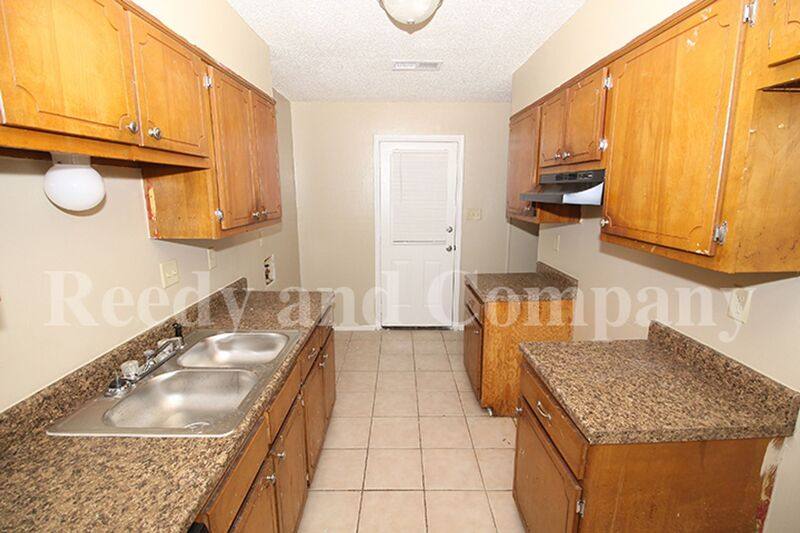 House for rent at 8401 Old Forge Rd, Southaven, MS 38671