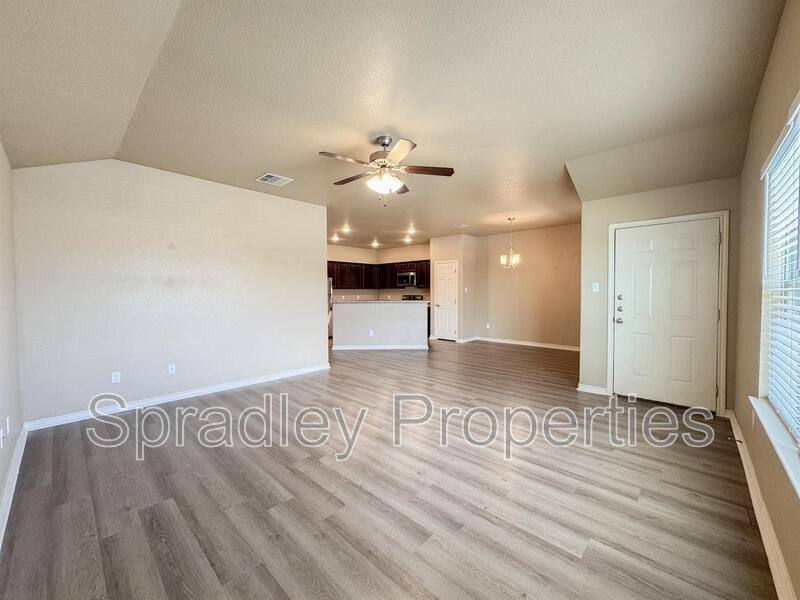 Apartment for rent at 943 Laila Lane, Belton, TX 76513