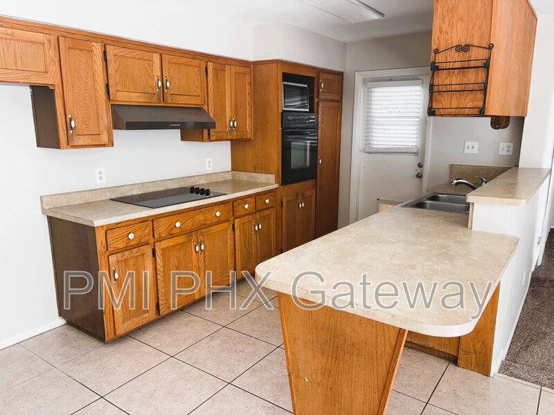 House for rent at 2140 E Gemini Dr, Tempe, AZ 85283
