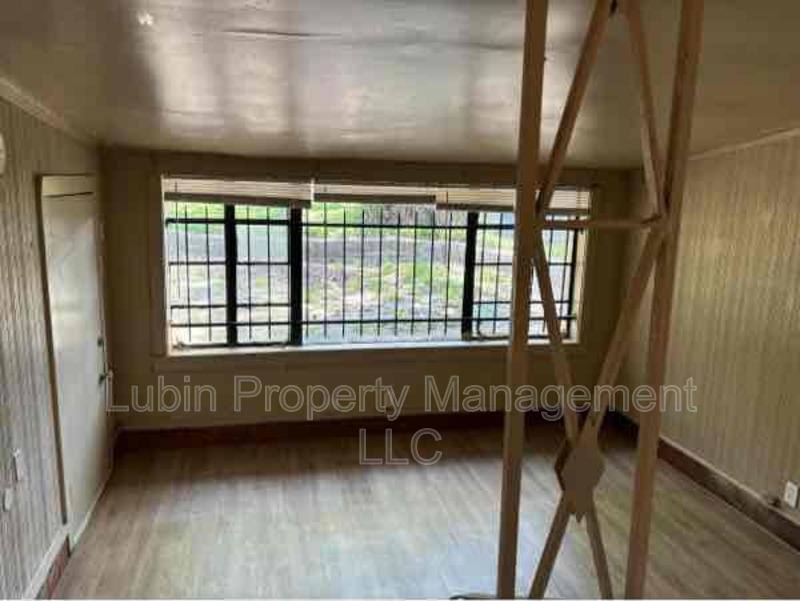 House for rent at 2077 Vollintine Ave, Memphis, TN 38107